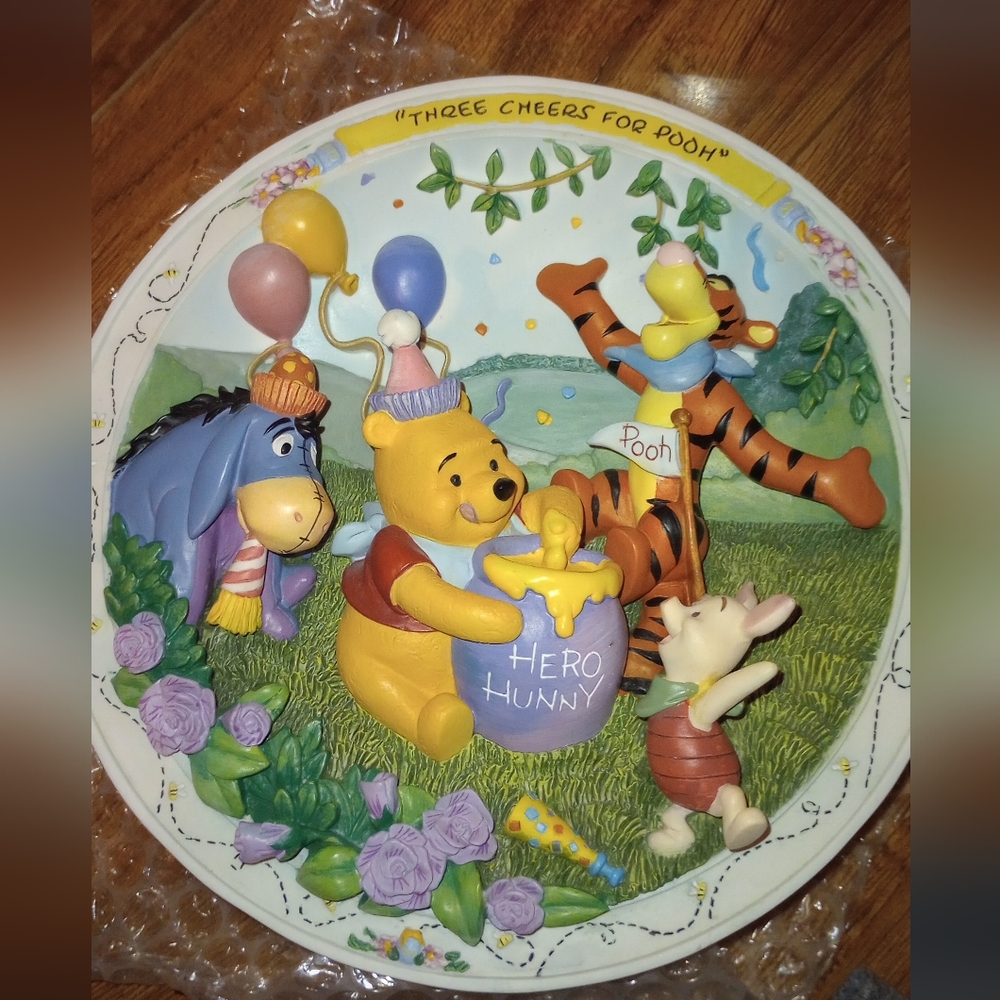 Winnie the Pooh 3D collectible plates